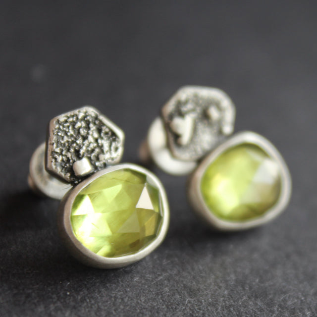 Periodt stud earrings with textured silver by Carin Lindberg