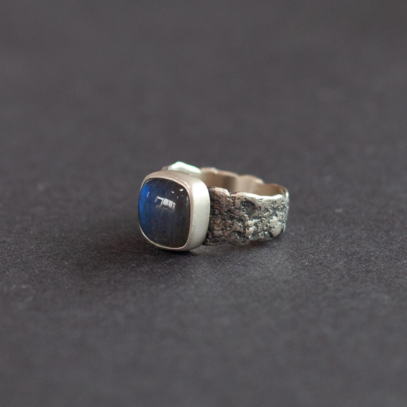 Labradorite ring in textured sterling silver by Carin Lindberg