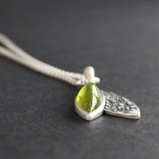 Carin Lindberg - Peridot and textured silver leaf pendant