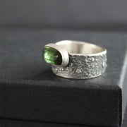 Carin Lindberg - Green tourmaline ring in textured sterling silver