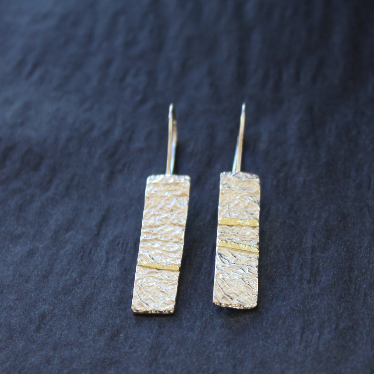 Lucy Spink - Earrings textured silver monolith with 18ct gold bars