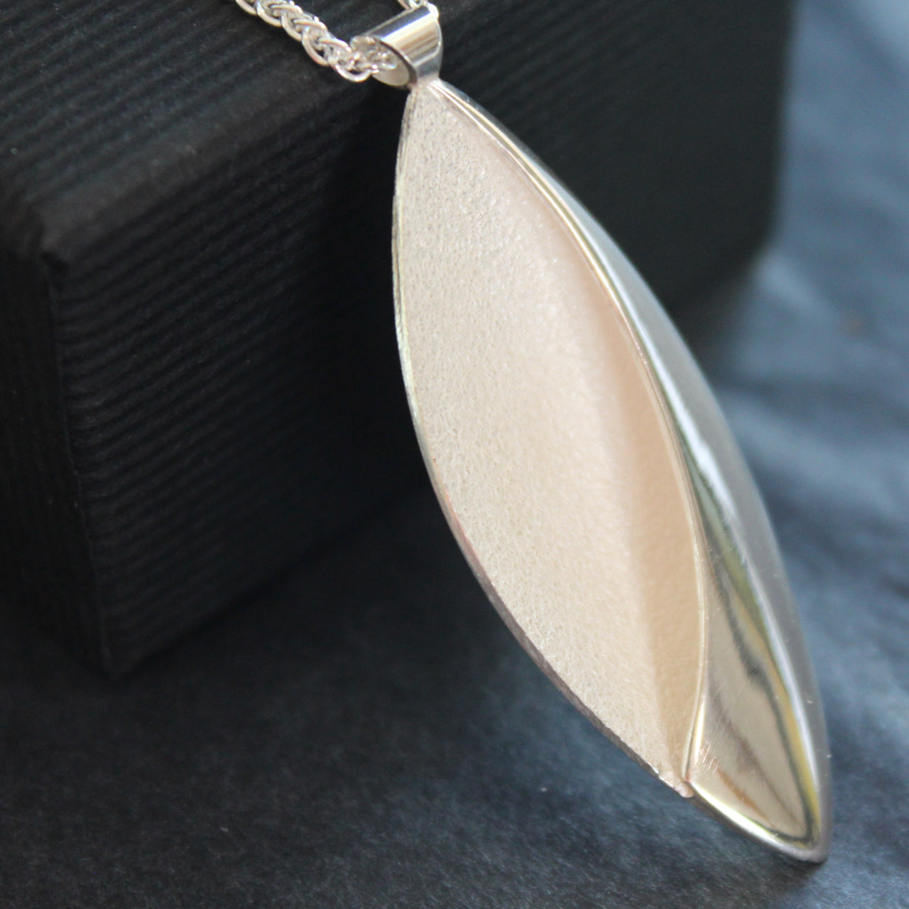 Beverly Bartlett - Salix Pendant