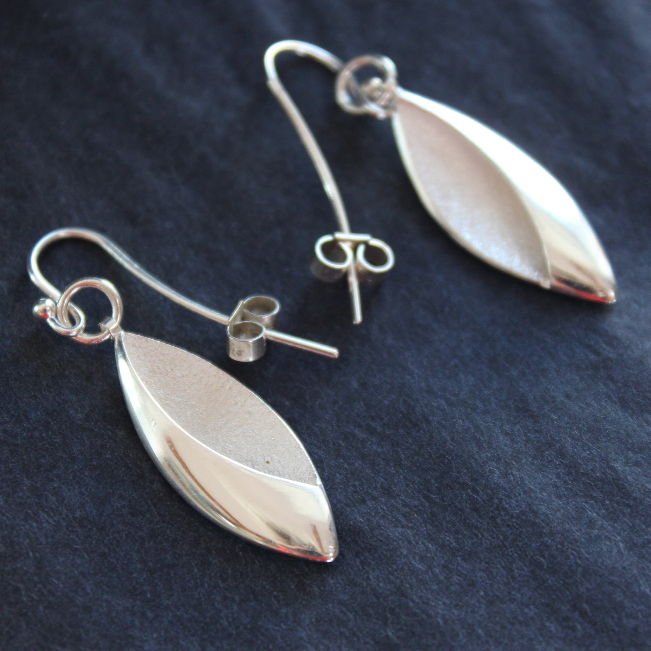 Beverly Bartlett - Salix drop earrings