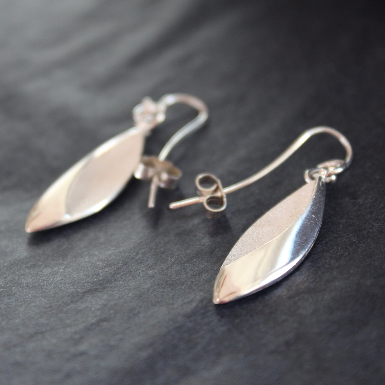 Beverly Bartlett - Salix drop earrings
