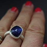 a silver ring with dark blue stone by Carin Lindberg, Cornwall based jewellery designer.