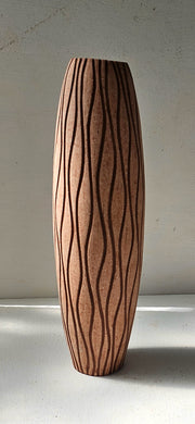 Mid-red stoneware with dark red inlay by artist Michele Bianco