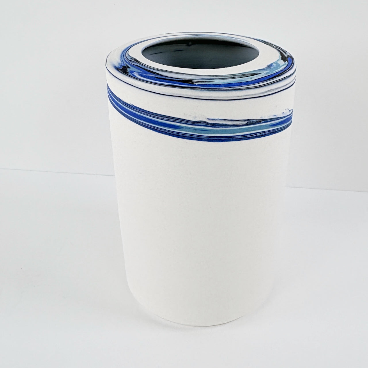 Deborah Harwood - Porcelain vessel