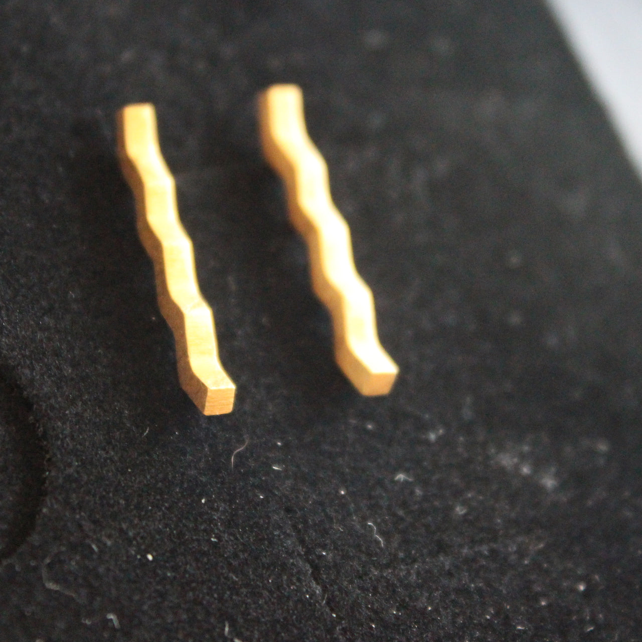 Laila Smith - Wave earrings