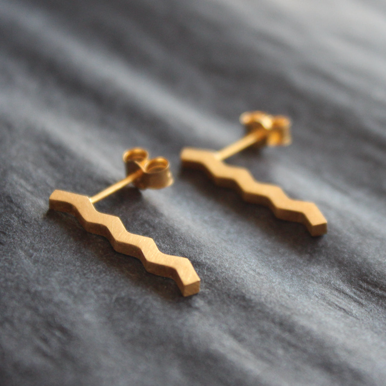 Laila Smith - Wave earrings