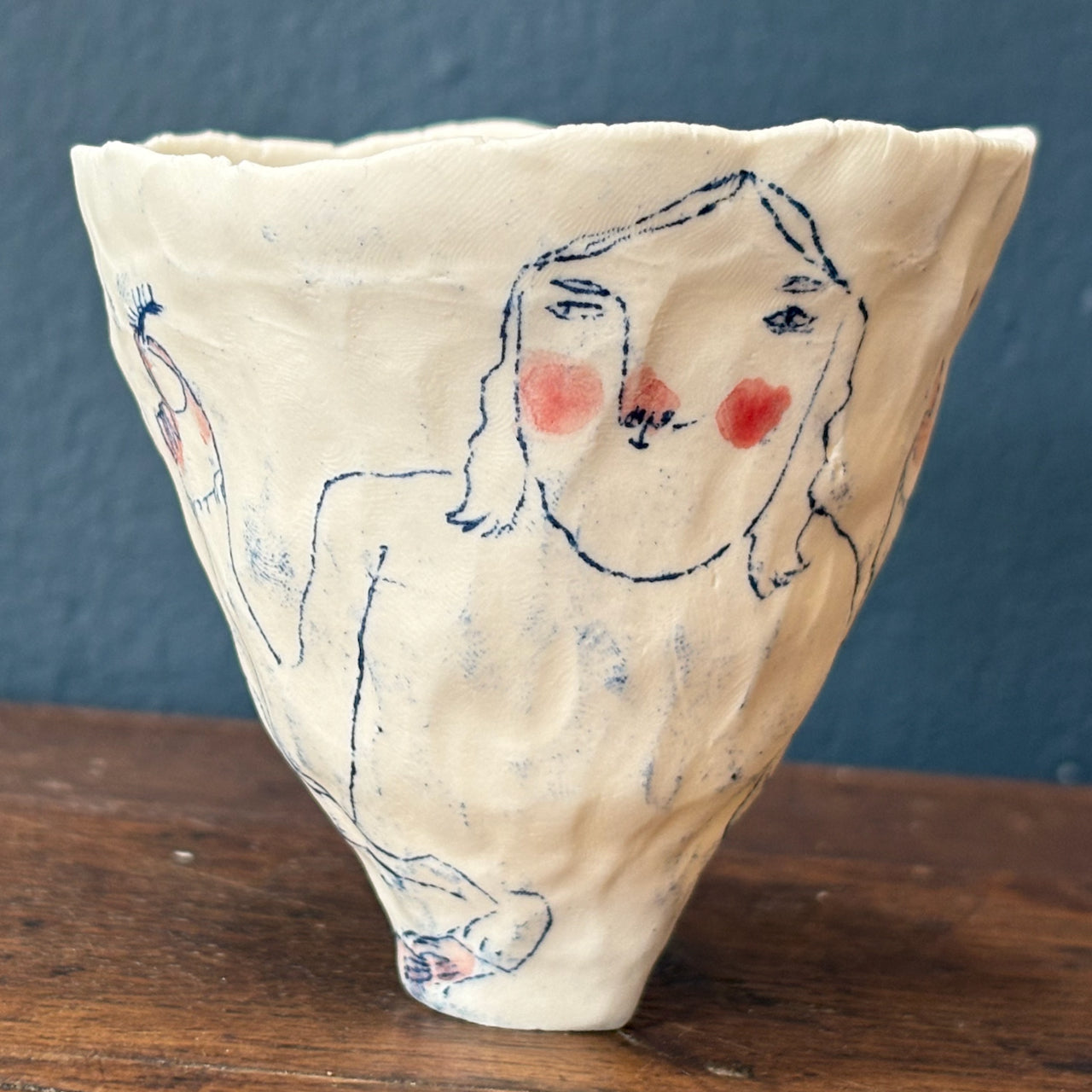 Becca Brown - 'Fake Eyelashes' pinch pot