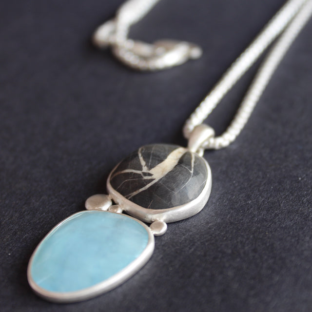 Aquamine and beach pebble pendant by Carin Lindberg