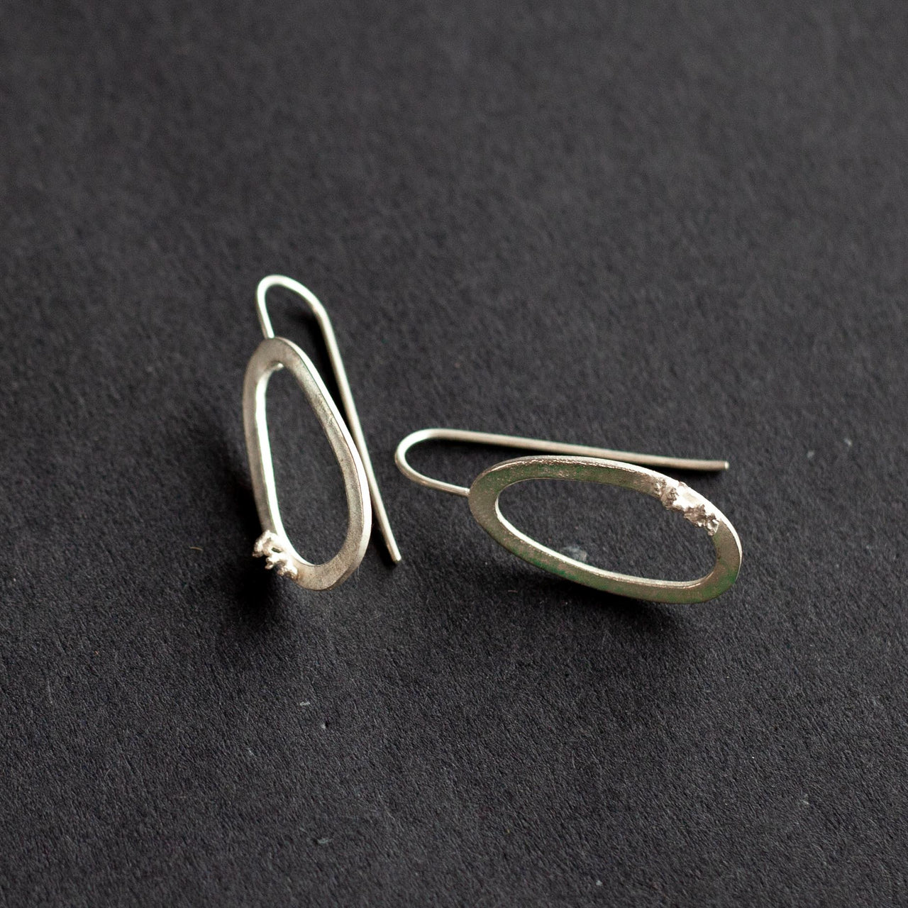 Libby Ward - Large moss earrings drop silver