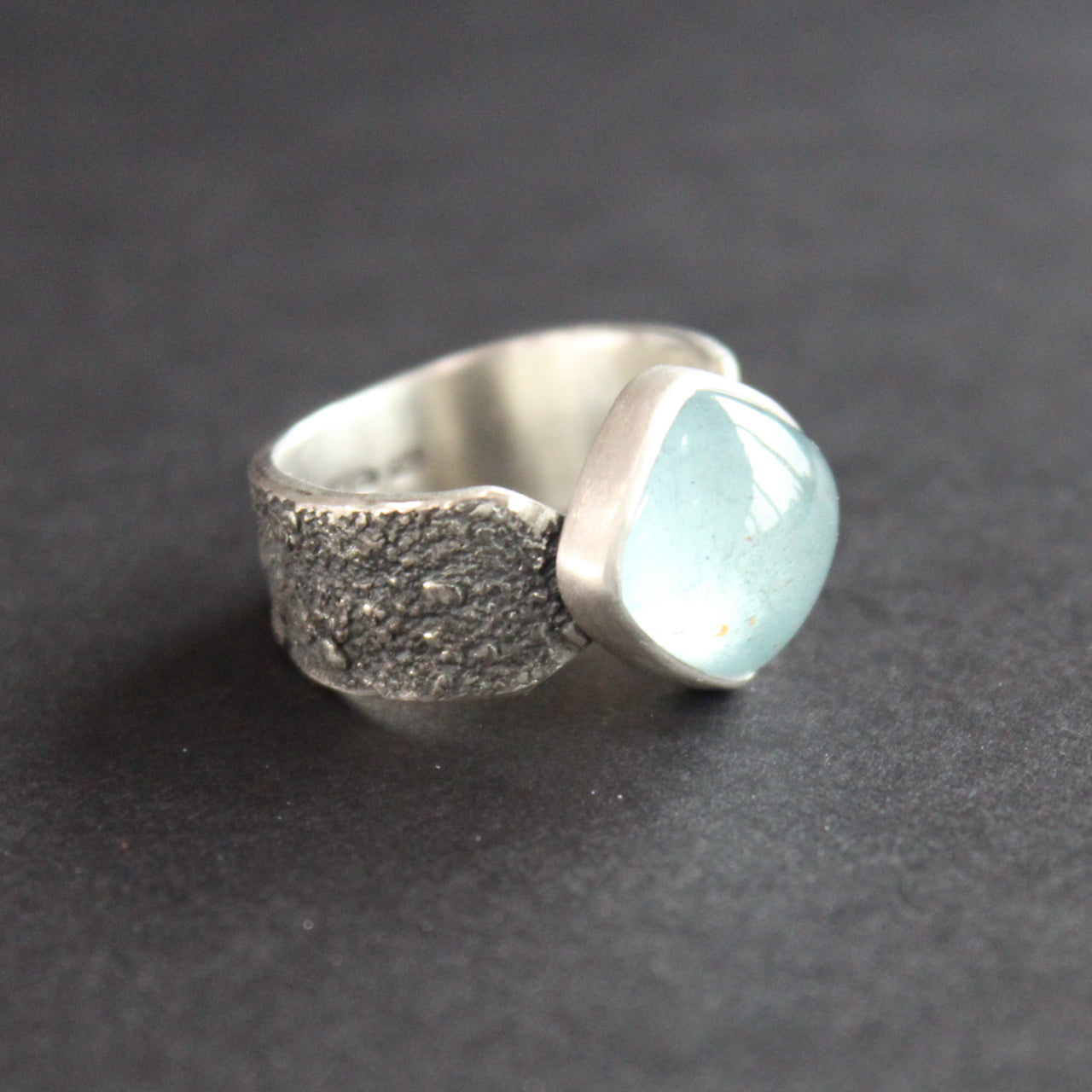 Carin Lindberg - Aquamarine ring in textured sterling silver  close up