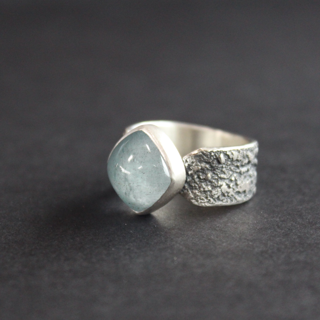 Carin Lindberg - Aquamarine ring in textured sterling silver