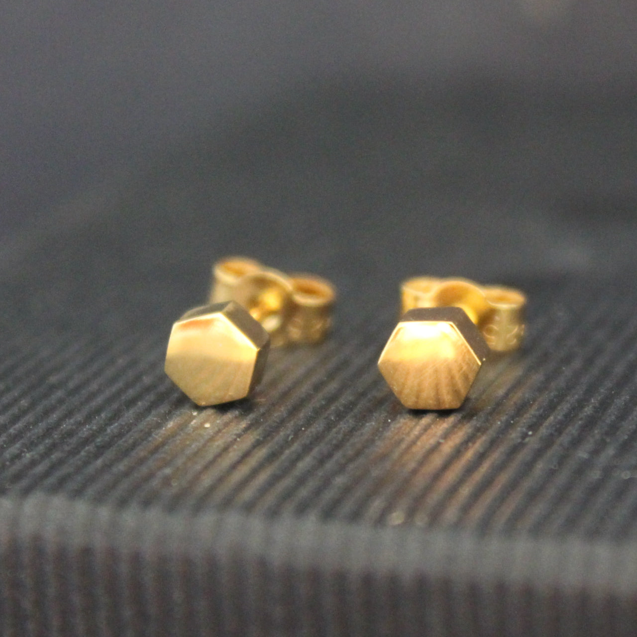 Laila Smith - Medium Hex earrings